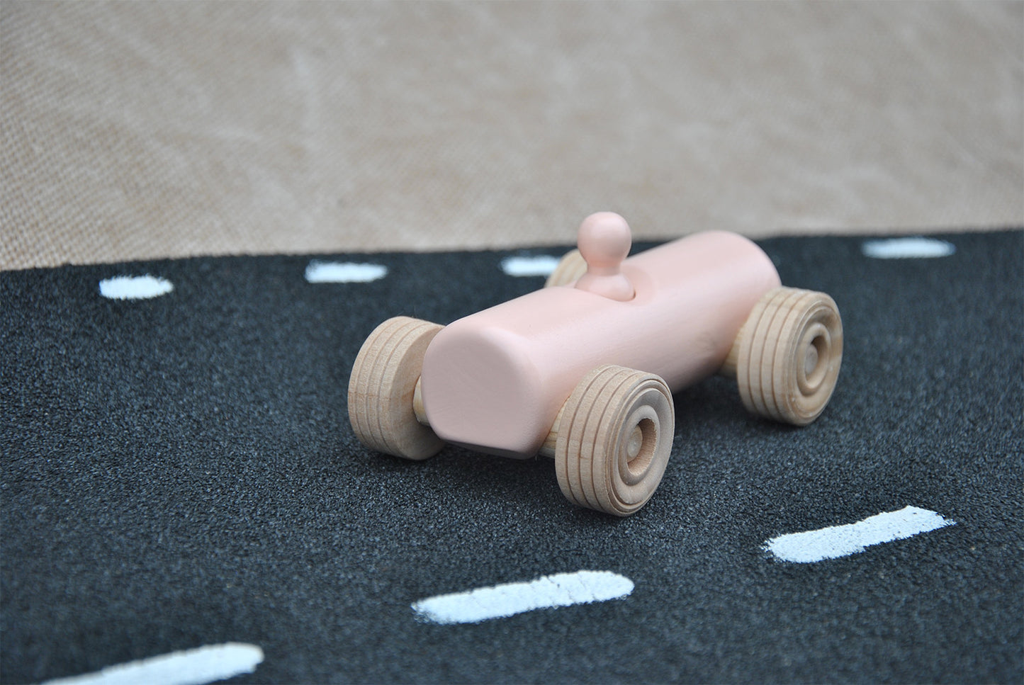 Träbil Anderstorp målad