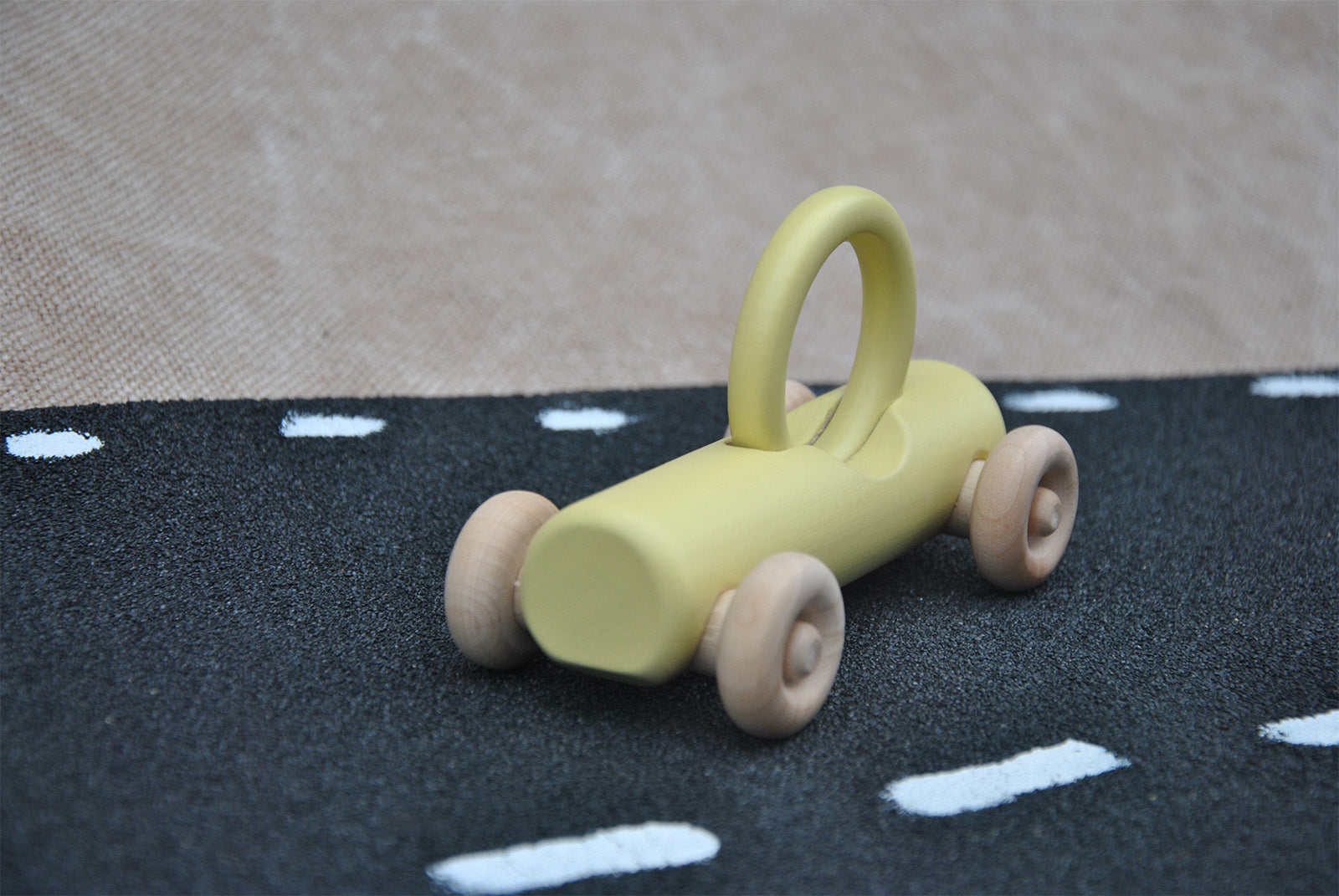 leksaksbil för barn med ring